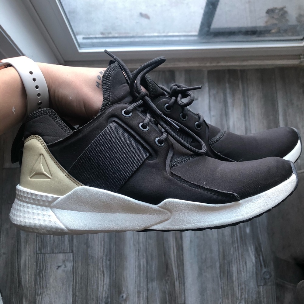 Reebok women’s cross trainers